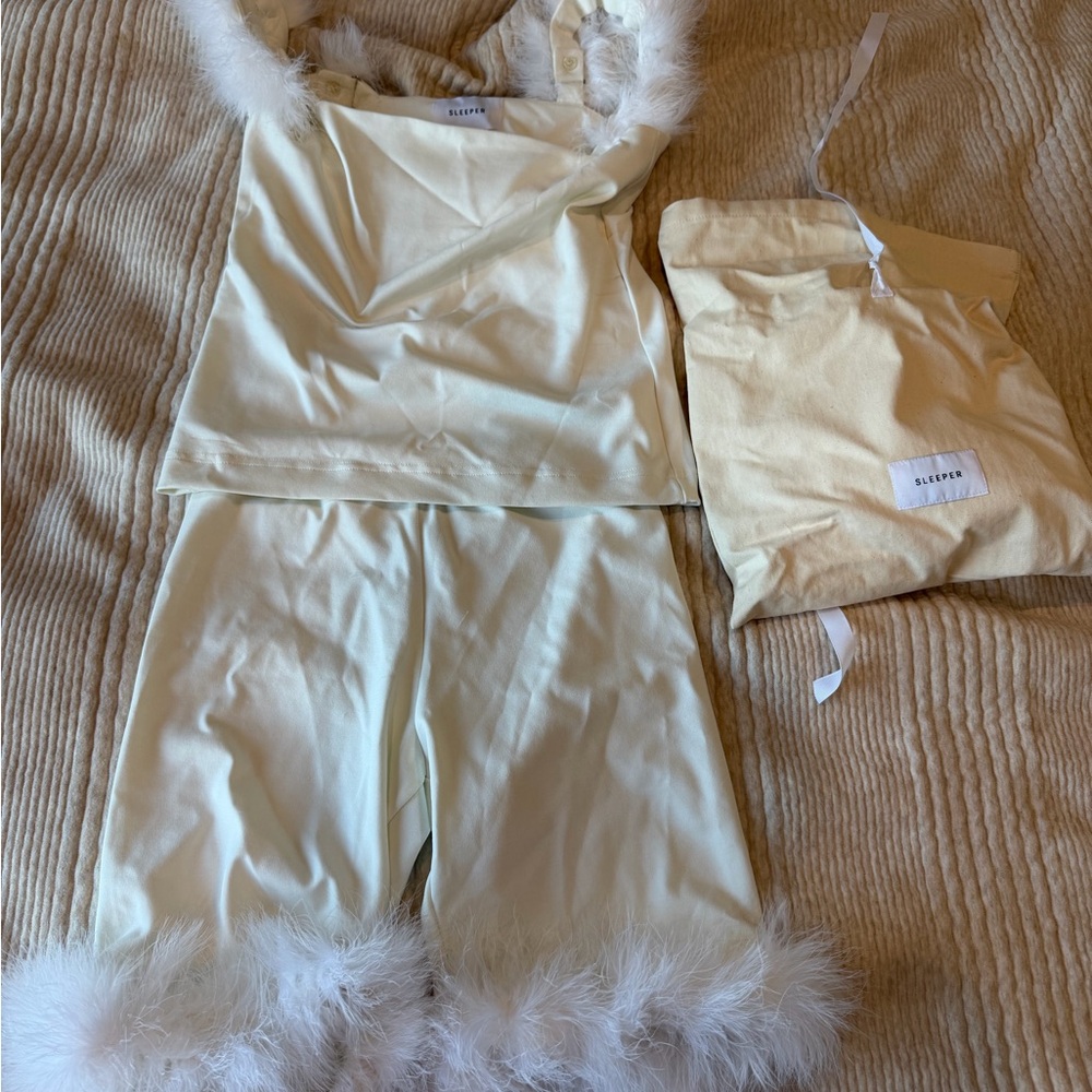 Sleeper White Feather Set - image 1